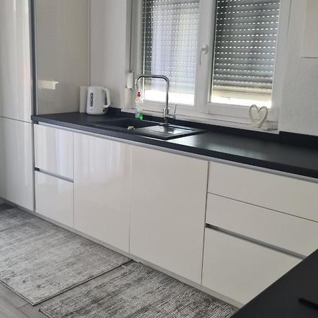Apartment Merry - Free Garage & Parking Mostar Luaran gambar