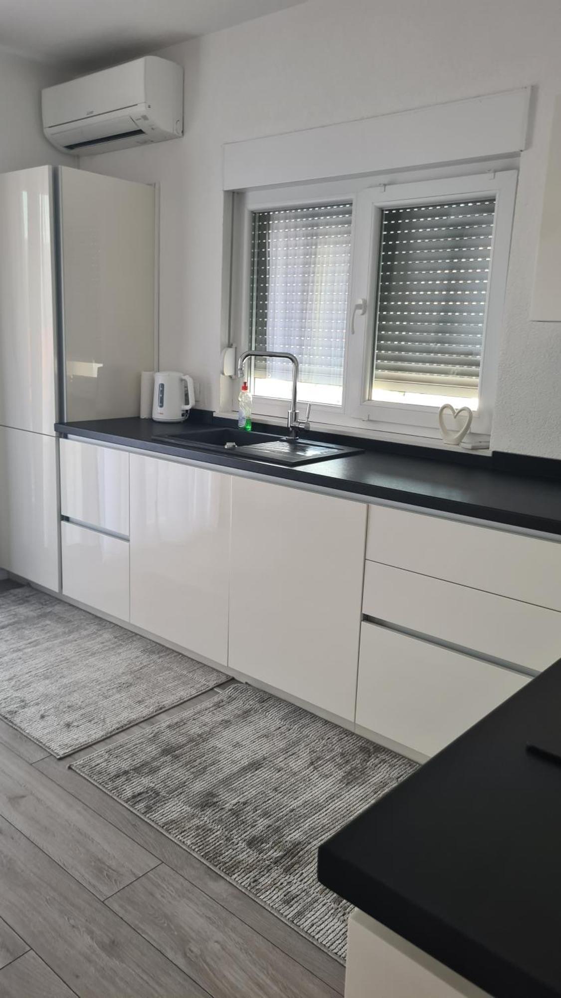 Apartment Merry - Free Garage & Parking Mostar Luaran gambar