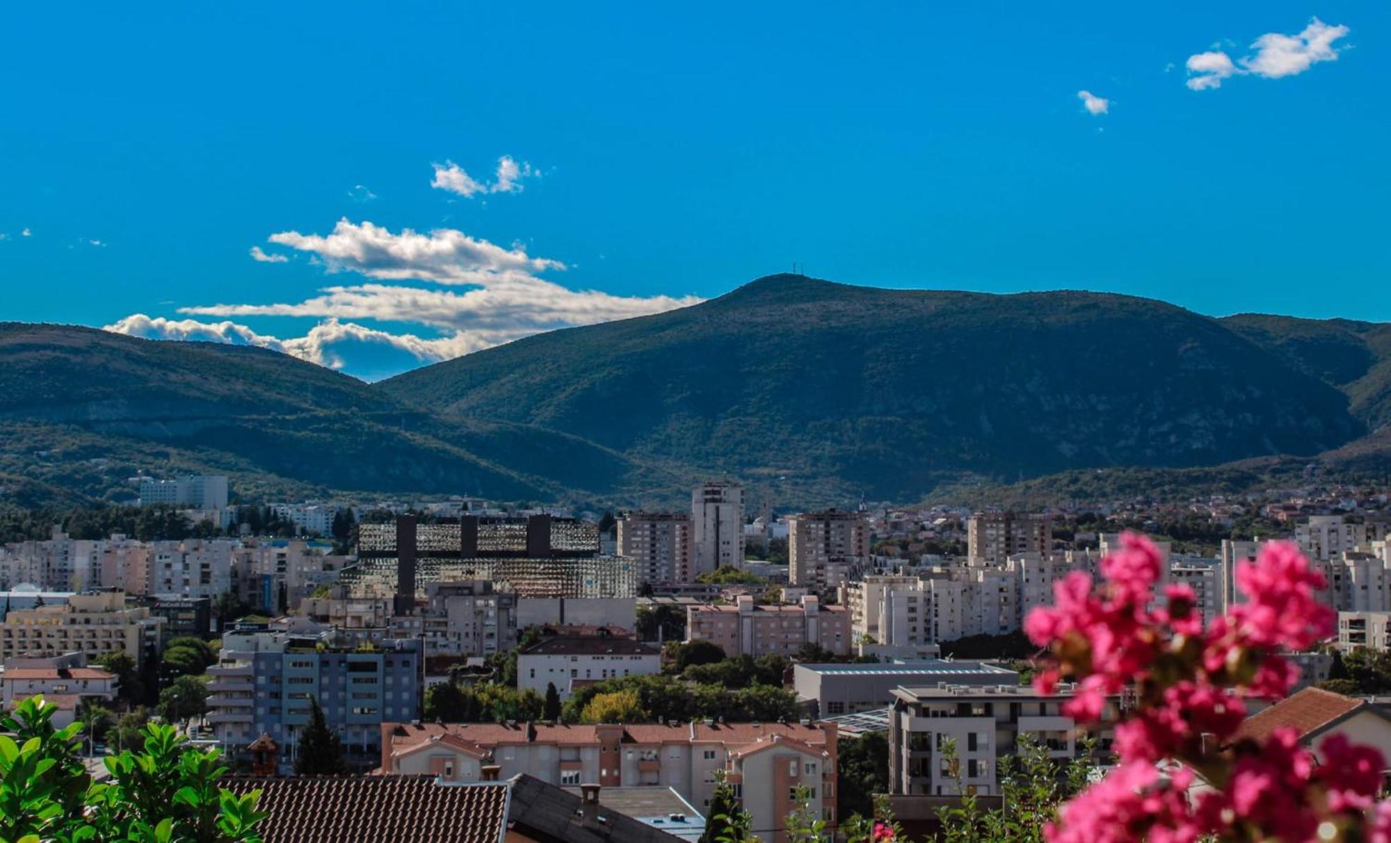 Apartment Merry - Free Garage & Parking Mostar Luaran gambar
