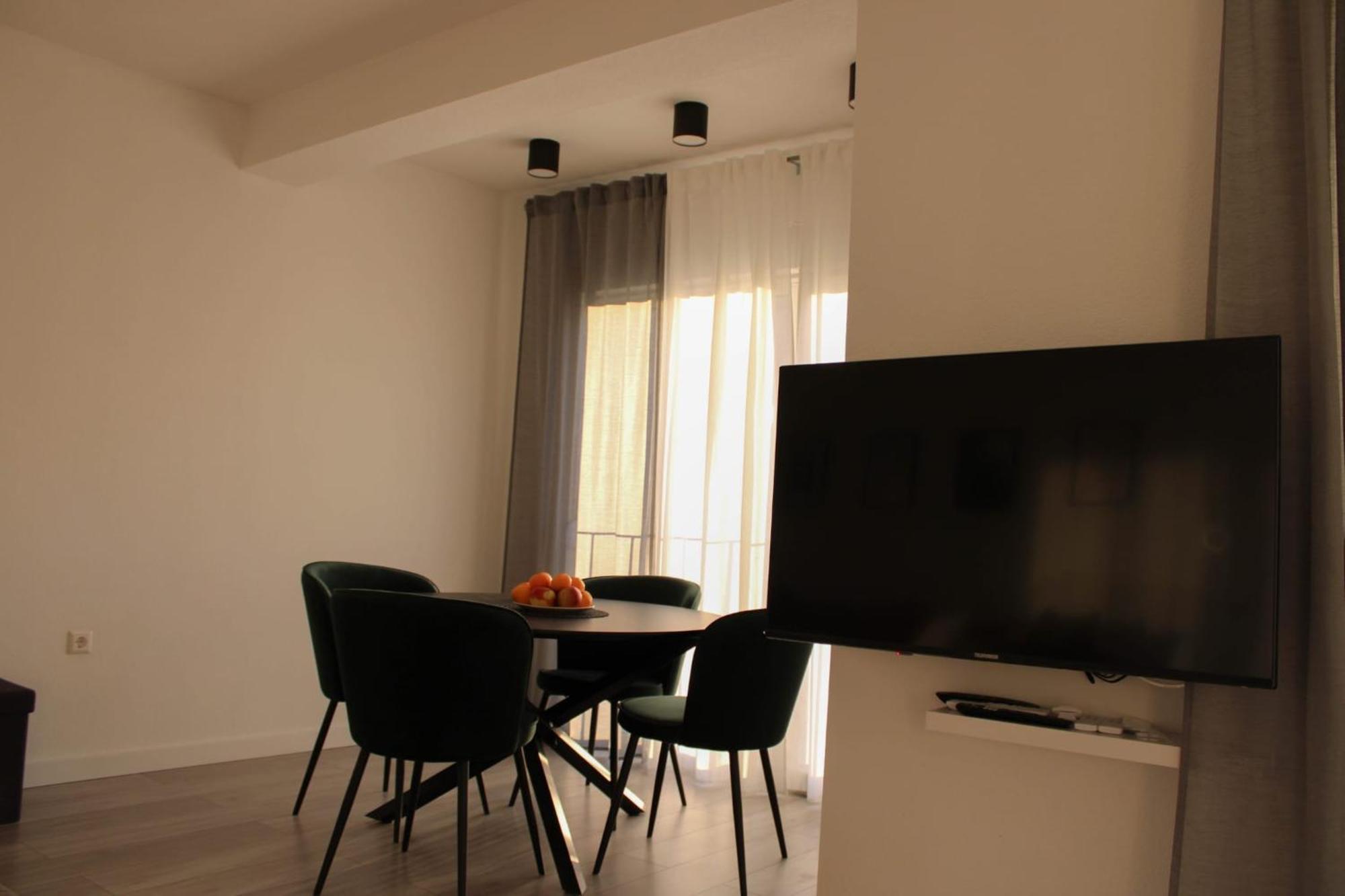 Apartment Merry - Free Garage & Parking Mostar Luaran gambar